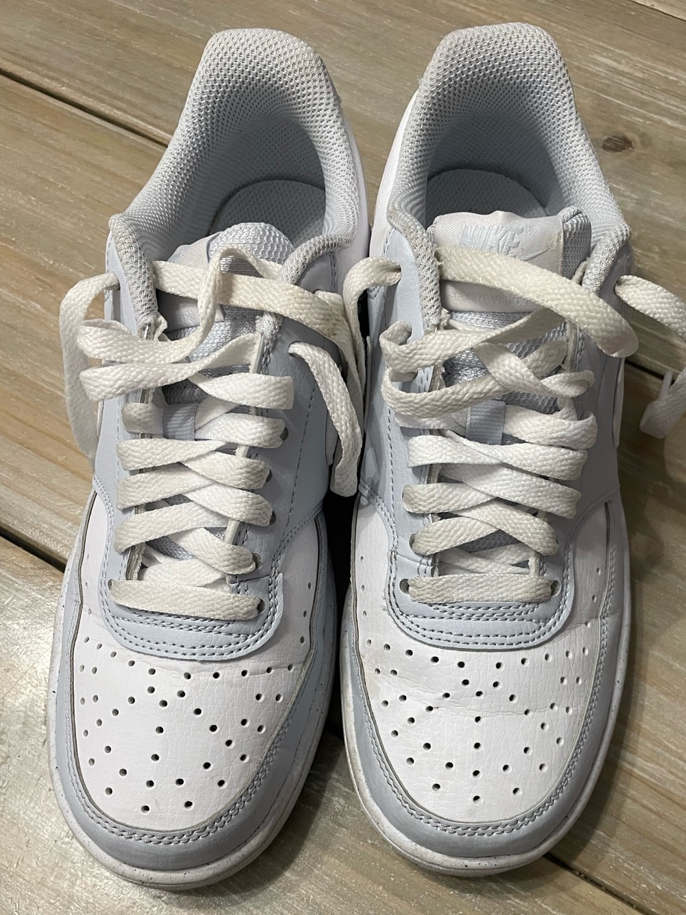 Nike Court Vision Women's Size 7 DH3158-004 Low Sneaker Baby Blue White Sneaker
